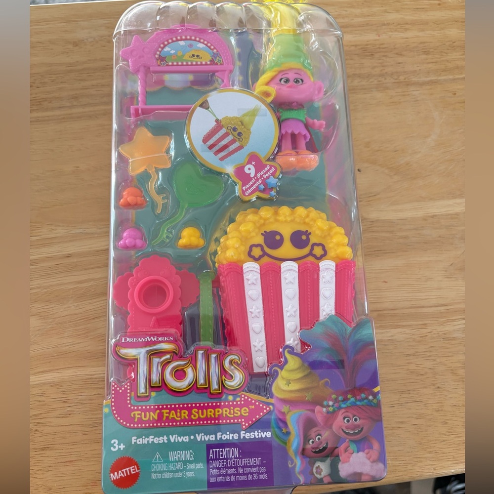 New in package- Dream works Trolls- Fun Fair Surprise, ages 3+